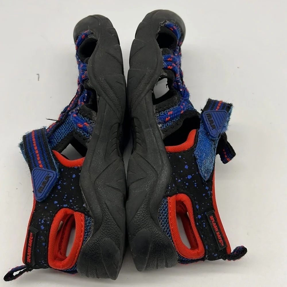 M.A.P. Water Shoes with Closed Toe size 13